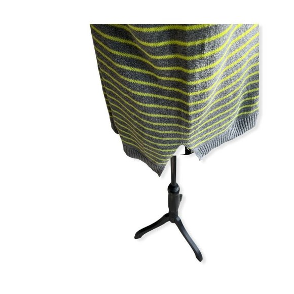 American eagle sweater medium, AE Yellow Grey sweater, Medium Zippers Side Slits - Picture 4 of 7